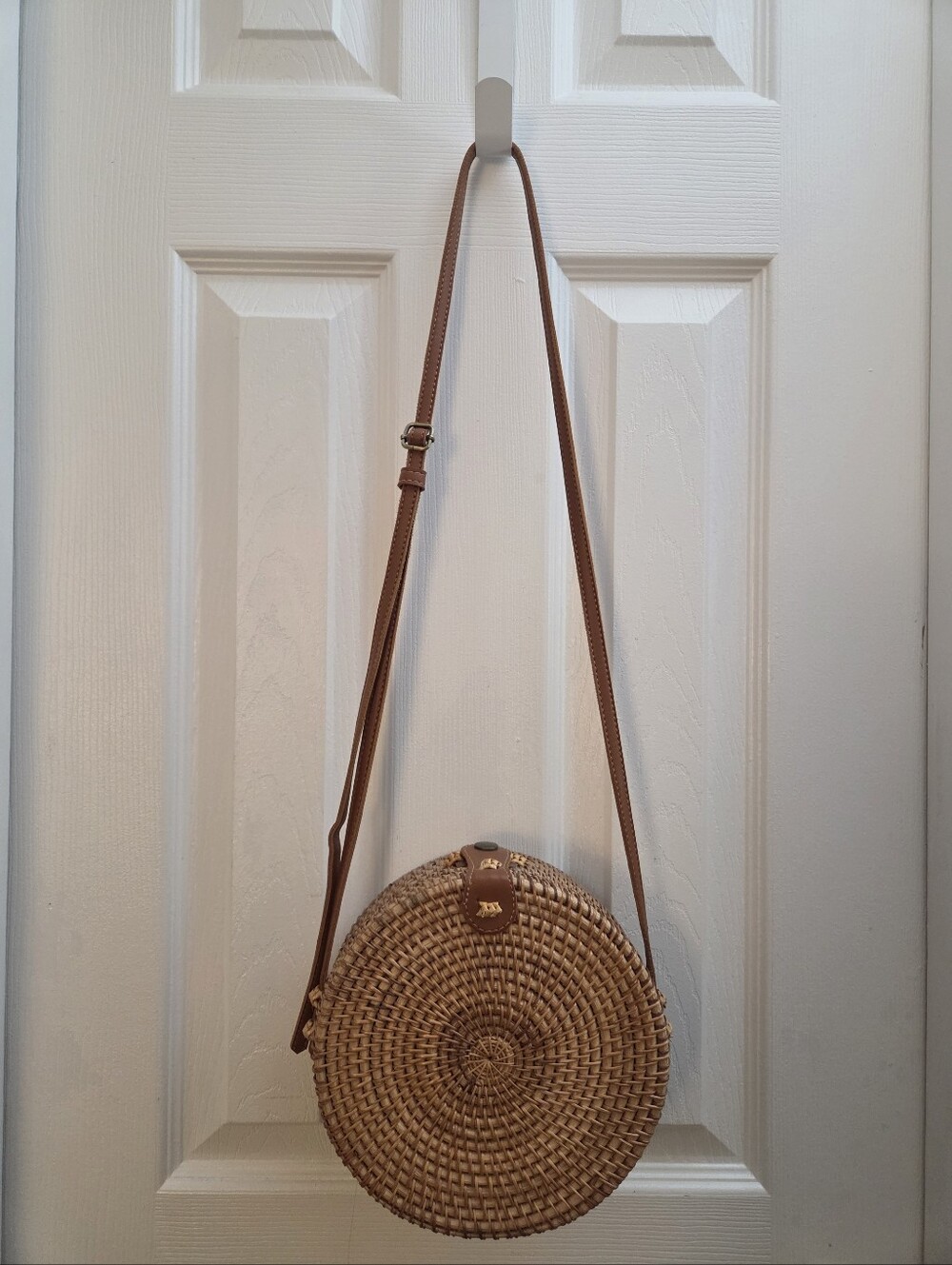Woven Round Crossbody Bag in Tan